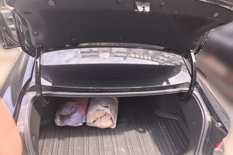 Used Geely Auto Preface 2026 Model Oriental Yao 1.5TD Fuyao Edition Trunk