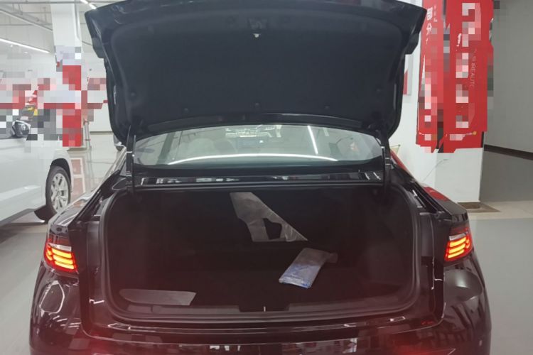 Used Geely Auto Preface 2026 Model Oriental Yao 1.5TD Fuyao Edition Trunk
