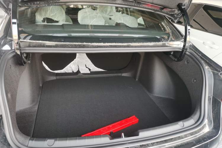 Used Geely Auto Preface 2026 Model Oriental Yao 1.5TD Kunlun Edition Trunk