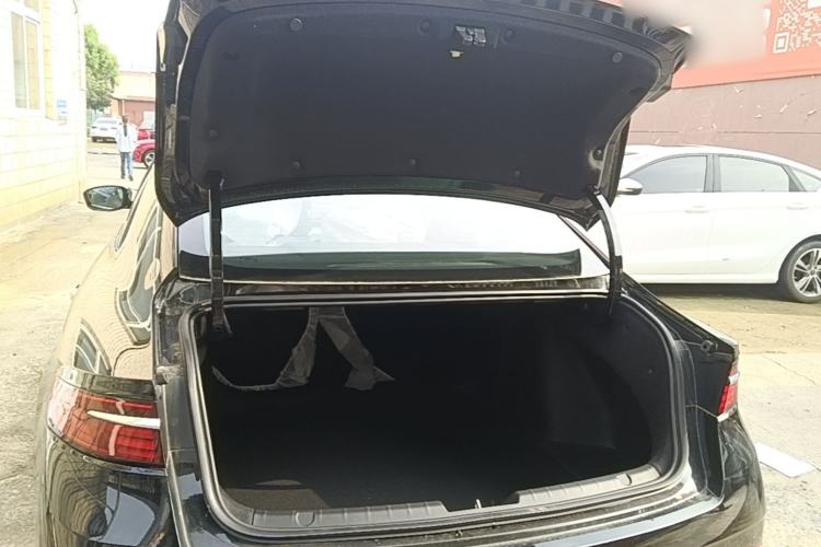 Used Geely Auto Preface 2026 Model Oriental Yao 1.5TD Kunlun Edition Trunk