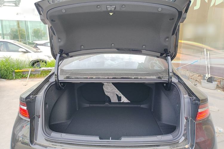 Used Geely Auto Preface 2026 Model Oriental Yao 1.5TD Kunlun Edition Trunk