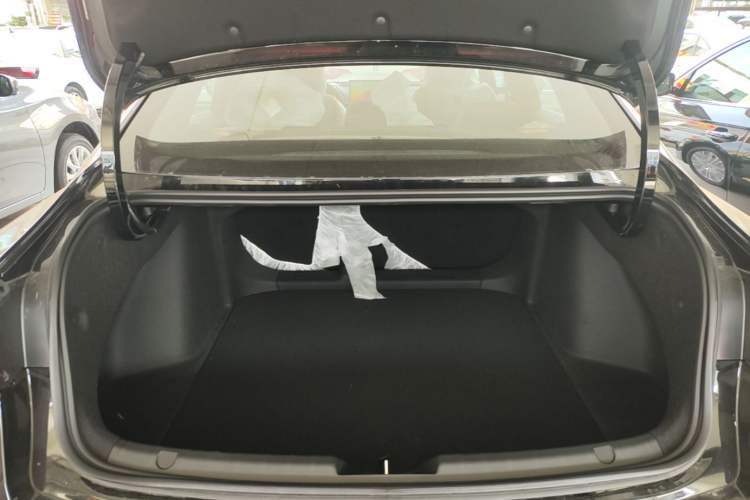 Used Geely Auto Preface 2026 Model Oriental Yao 1.5TD Fuyao Edition Trunk