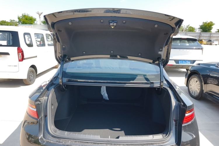 Used Geely Auto Preface 2026 Model Oriental Yao 1.5TD Kunlun Edition Trunk