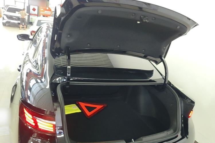 Used Geely Auto Preface 2026 Model Oriental Yao 1.5TD Kunlun Edition Trunk