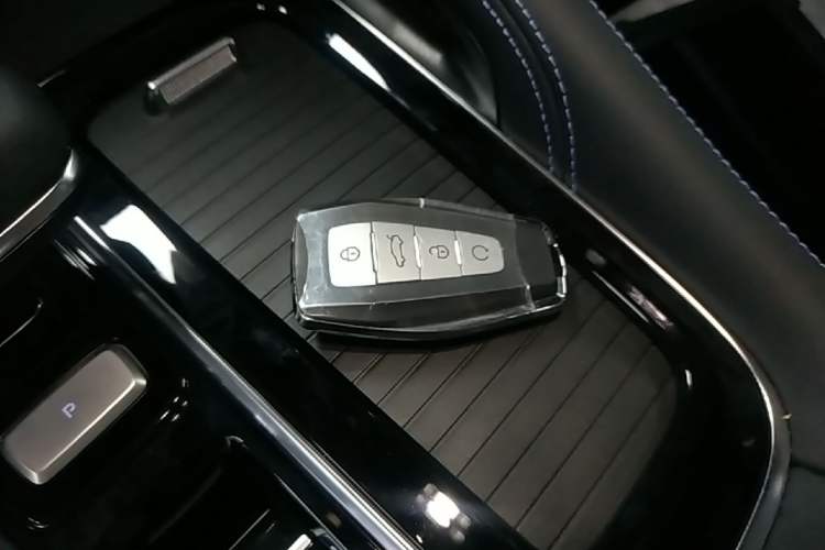 Used Geely Auto Preface 2026 Model Oriental Yao 1.5TD Kunlun Edition Vehicle Key