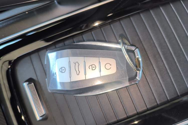 Used Geely Auto Preface 2026 Model Oriental Yao 1.5TD Fuyao Edition Vehicle Key