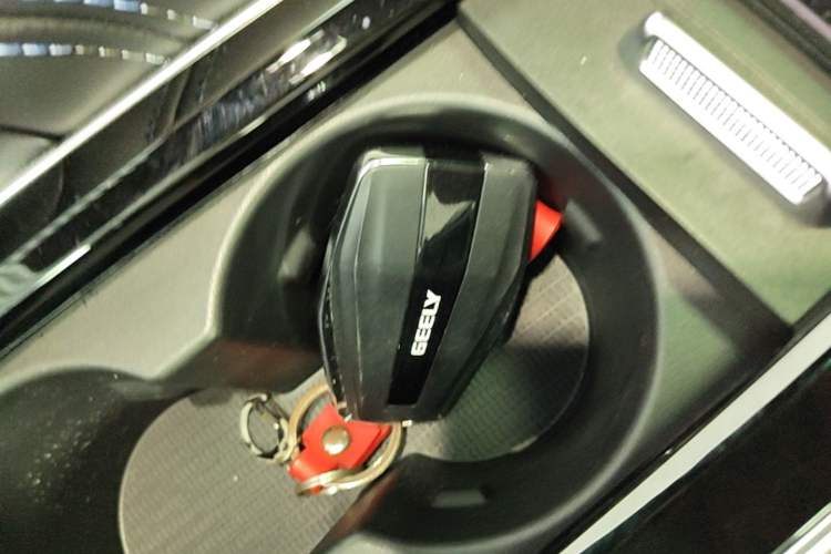 Used Geely Auto Preface 2026 Model Oriental Yao 1.5TD Kunlun Edition Vehicle Key