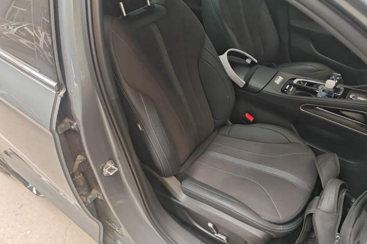 Used Geely Auto Preface 2026 Model Oriental Yao 2.0TD Wangyue Edition Right Front Seat