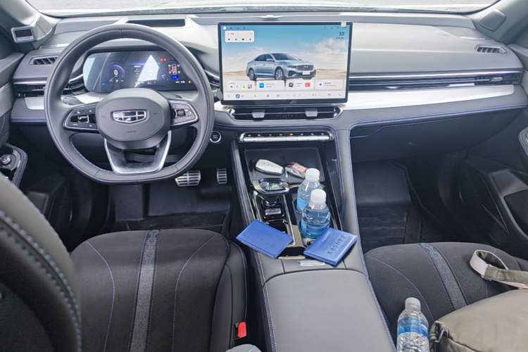 Used Geely Auto Preface 2026 Model Oriental Yao 2.0TD Wangyue Edition Center Console