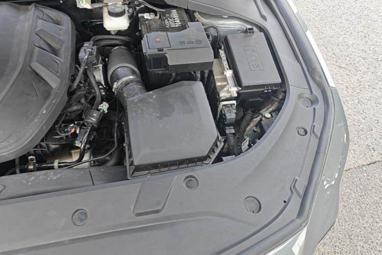 Used Geely Auto Preface 2026 Model Oriental Yao 2.0TD Wangyue Edition Engine Bay Left
