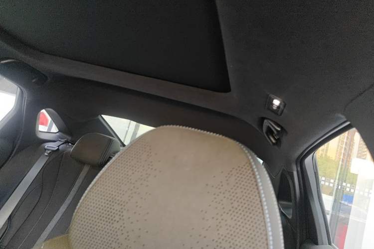 Used Geely Auto Preface 2026 Model Oriental Yao 2.0TD Wangyue Edition Headliner