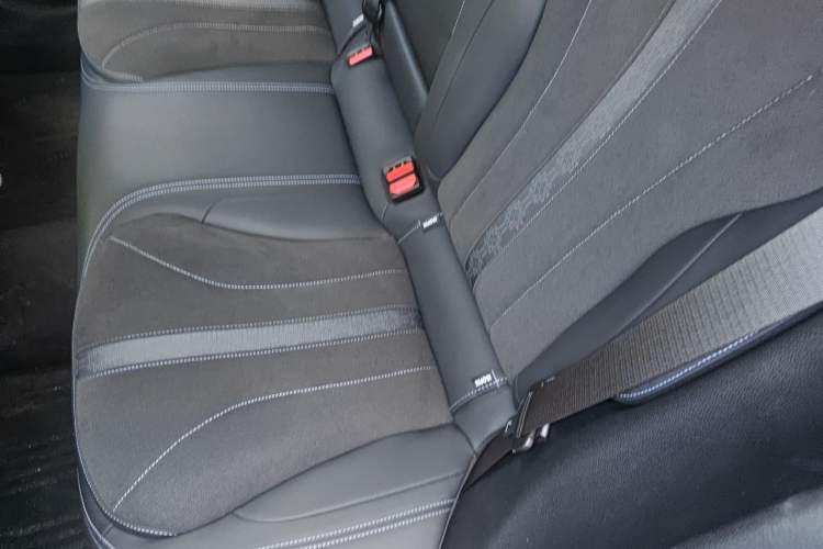 Used Geely Auto Preface 2026 Model Oriental Yao 2.0TD Wangyue Edition Left Rear Seat