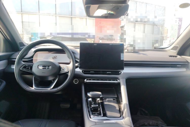 Used Geely Auto Preface 2026 Model Oriental Yao 1.5TD Kunlun Edition Center Console