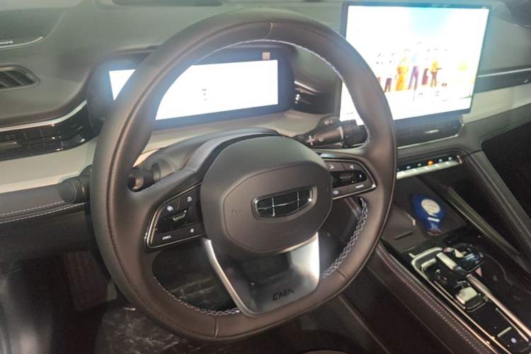 Used Geely Auto Preface 2026 Model Oriental Yao 2.0TD Wangyue Edition Center Console
