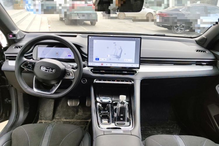 Used Geely Auto Preface 2026 Model Oriental Yao 2.0TD Wangyue Edition Center Console