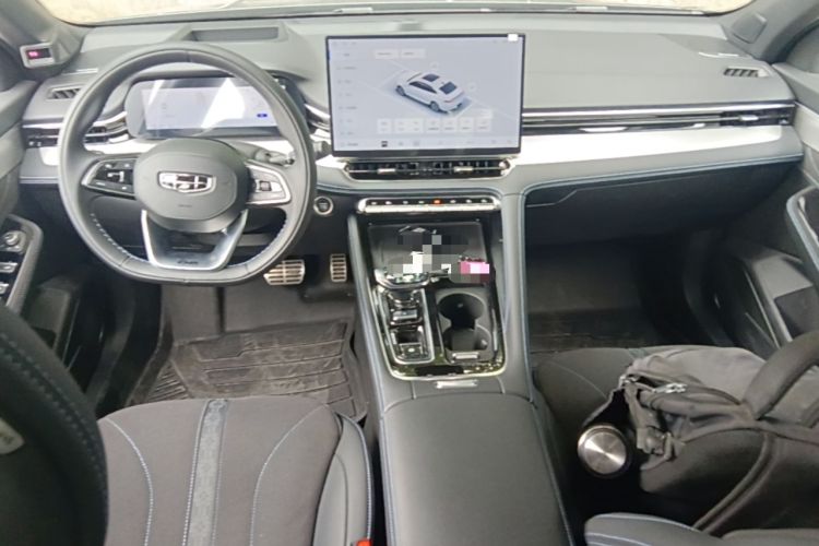 Used Geely Auto Preface 2026 Model Oriental Yao 2.0TD Wangyue Edition Center Console