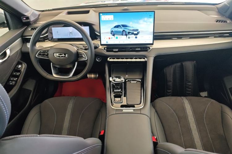 Used Geely Auto Preface 2026 Model Oriental Yao 2.0TD Wangyue Edition Center Console