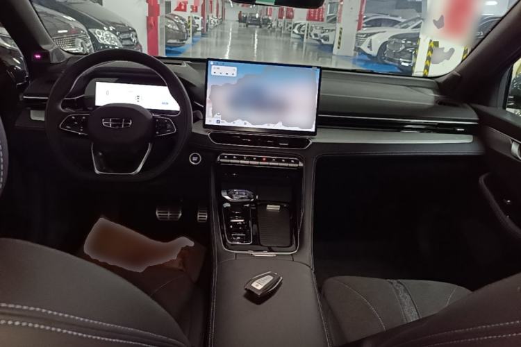 Used Geely Auto Preface 2026 Model Oriental Yao 2.0TD Wangyue Edition Center Console
