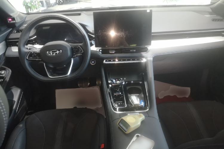 Used Geely Auto Preface 2026 Model Oriental Yao 2.0TD Wangyue Edition Center Console