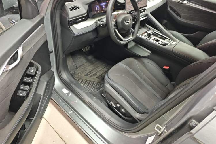 Used Geely Auto Preface 2026 Model Oriental Yao 2.0TD Wangyue Edition Driver Seat