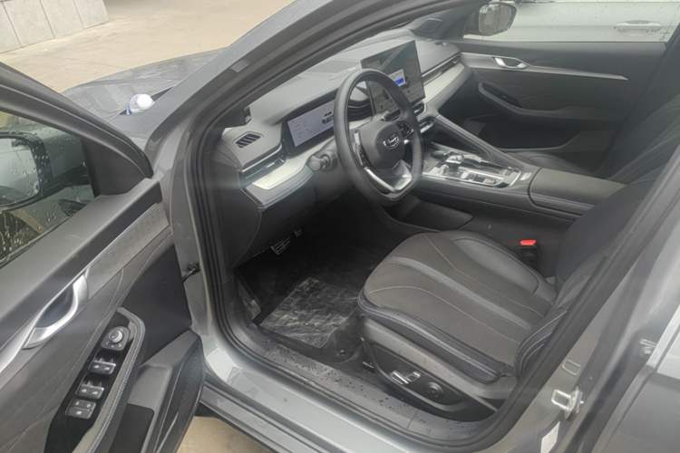 Used Geely Auto Preface 2026 Model Oriental Yao 2.0TD Wangyue Edition Driver Seat