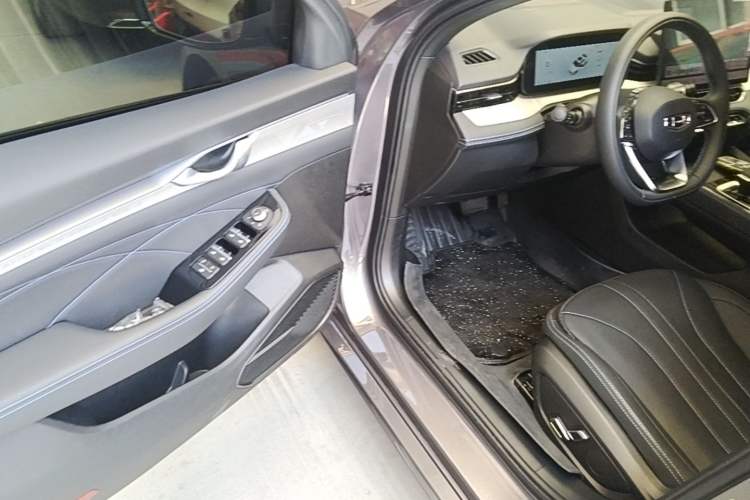 Used Geely Auto Preface 2026 Model Oriental Yao 1.5TD Fuyao Edition Driver Seat