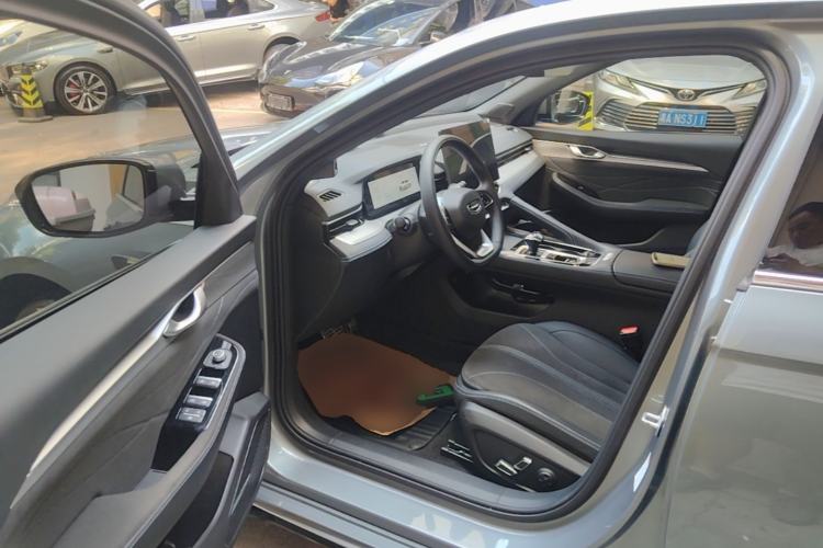 Used Geely Auto Preface 2026 Model Oriental Yao 2.0TD Lanxing Edition Driver Seat