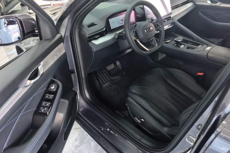 Used Geely Auto Preface 2026 Model Oriental Yao 1.5TD Fuyao Edition Driver Seat