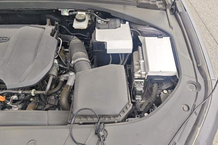 Used Geely Auto Preface 2026 Model Oriental Yao 1.5TD Kunlun Edition Engine Bay Left