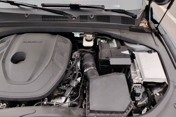 Used Geely Auto Preface 2026 Model Oriental Yao 2.0TD Wangyue Edition Engine Bay Left