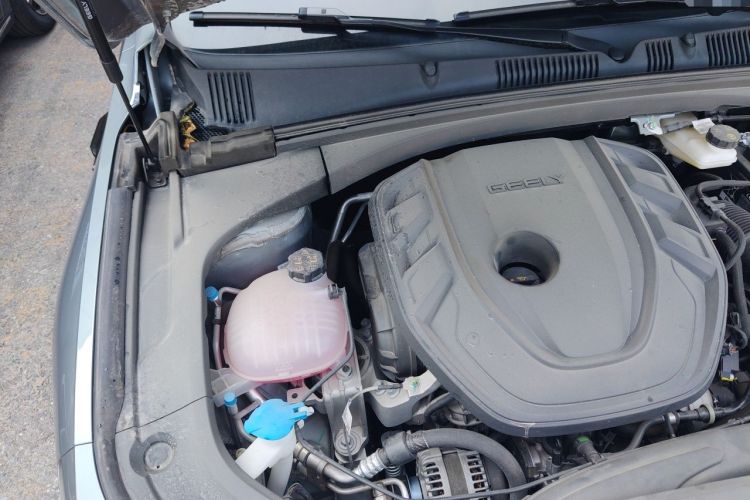 Used Geely Auto Preface 2026 Model Oriental Yao 2.0TD Wangyue Edition Engine Bay Right
