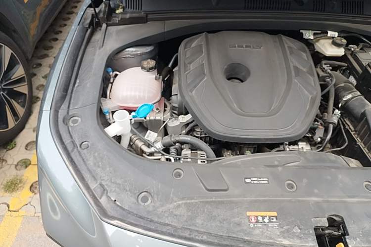 Used Geely Auto Preface 2026 Model Oriental Yao 2.0TD Wangyue Edition Engine Bay Right