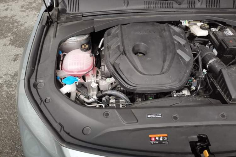 Used Geely Auto Preface 2026 Model Oriental Yao 2.0TD Wangyue Edition Engine Bay Right