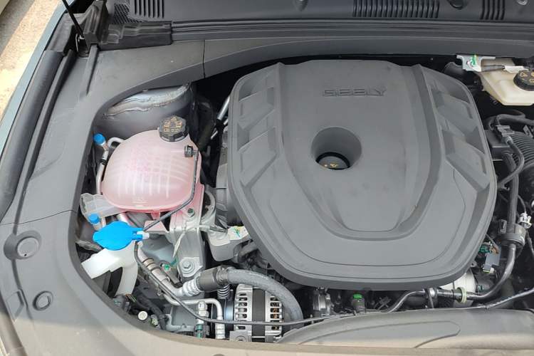 Used Geely Auto Preface 2026 Model Oriental Yao 2.0TD Wangyue Edition Engine Bay Right