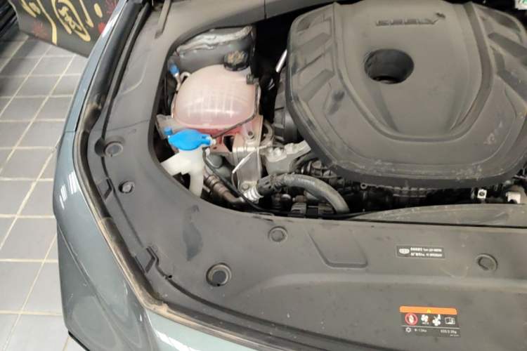 Used Geely Auto Preface 2026 Model Oriental Yao 2.0TD Wangyue Edition Engine Bay Right