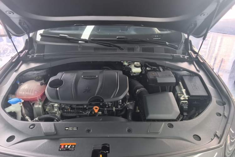 Used Geely Auto Preface 2026 Model Oriental Yao 1.5TD Fuyao Edition Engine Bay