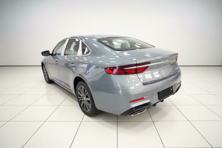 Used Geely Auto Preface 2026 Model Oriental Yao 1.5TD Fuyao Edition Exterior 2