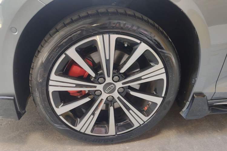 Used Geely Auto Preface 2026 Model Oriental Yao 2.0TD Lanxing Edition Exterior 2