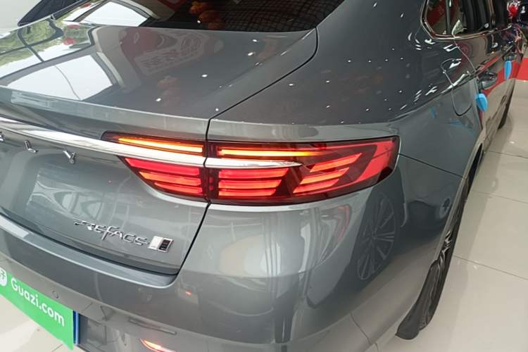 Used Geely Auto Preface 2026 Model Oriental Yao 1.5TD Fuyao Edition Exterior 3