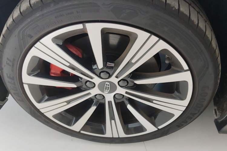 Used Geely Auto Preface 2026 Model Oriental Yao 2.0TD Wangyue Edition Exterior 4