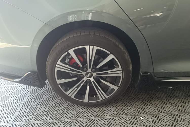Used Geely Auto Preface 2026 Model Oriental Yao 2.0TD Wangyue Edition Exterior 5