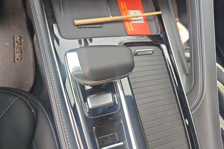 Used Geely Auto Preface 2026 Model Oriental Yao 1.5TD Kunlun Edition Gear Lever