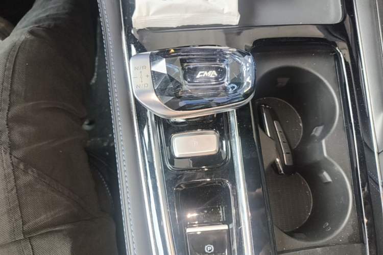 Used Geely Auto Preface 2026 Model Oriental Yao 2.0TD Wangyue Edition Gear Lever