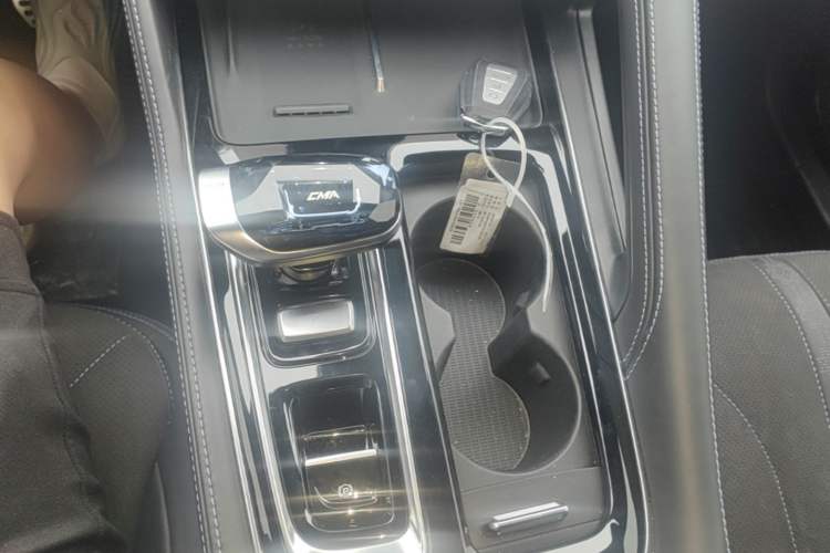 Used Geely Auto Preface 2026 Model Oriental Yao 2.0TD Wangyue Edition Gear Lever