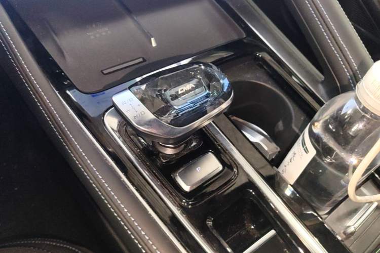 Used Geely Auto Preface 2026 Model Oriental Yao 2.0TD Wangyue Edition Gear Lever