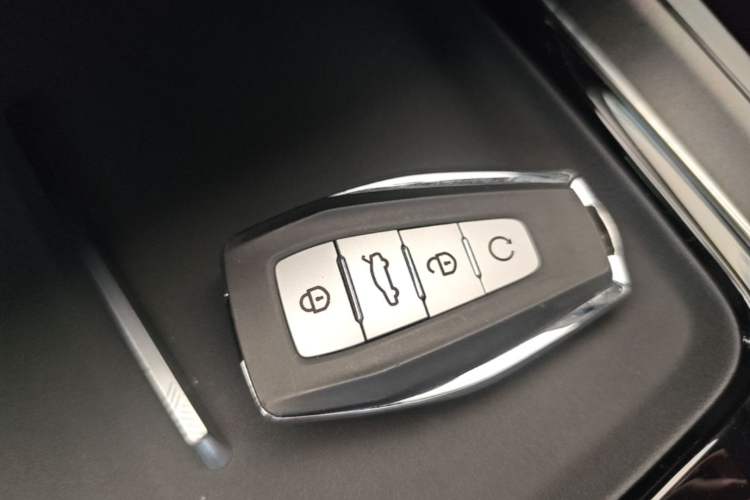 Used Geely Auto Preface 2026 Model Oriental Yao 2.0TD Wangyue Edition Interior 1