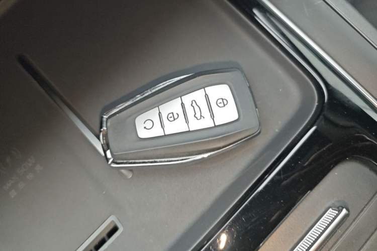 Used Geely Auto Preface 2026 Model Oriental Yao 2.0TD Wangyue Edition Interior 1