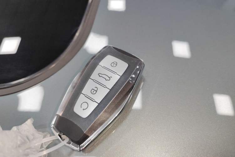 Used Geely Auto Preface 2026 Model Oriental Yao 1.5TD Fuyao Edition Interior 1