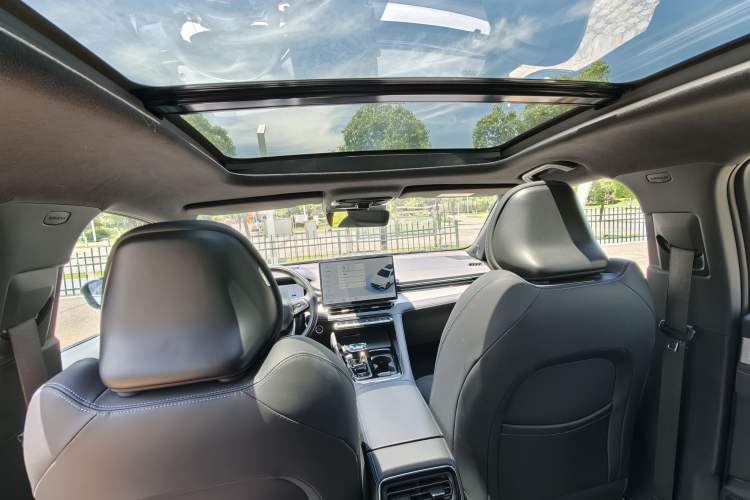 Used Geely Auto Preface 2026 Model Oriental Yao 2.0TD Lanxing Edition Interior 2