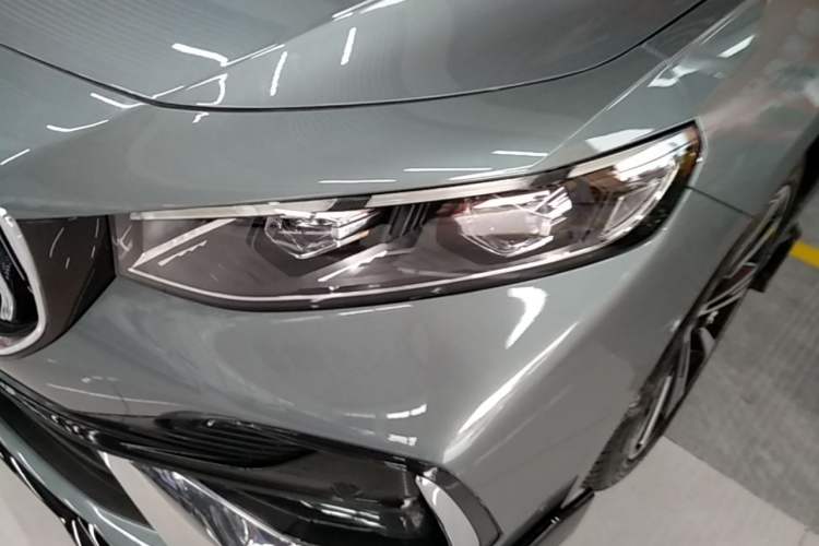 Used Geely Auto Preface 2026 Model Oriental Yao 2.0TD Wangyue Edition Left Front Headlight